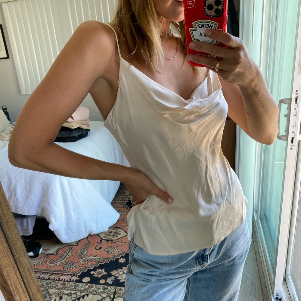 SILKY TANK